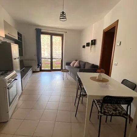 La Mansardina Casa Fiore أومغنا