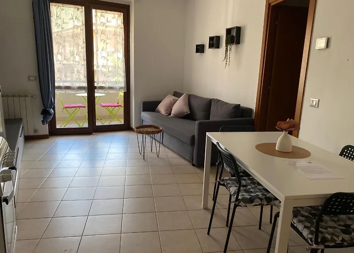La Mansardina Casa Fiore * أومغنا